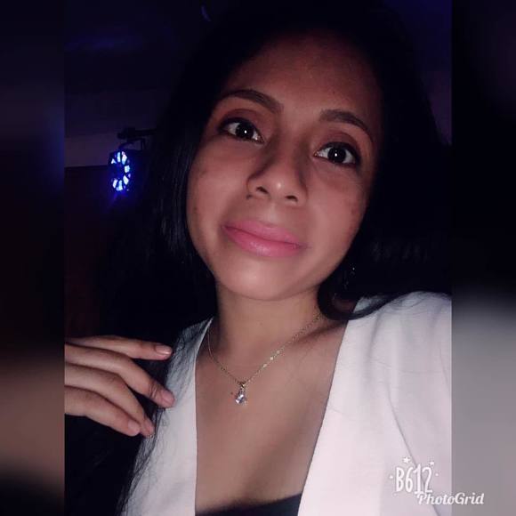 Meet your Posher, Adriana - Picture 1 of 1